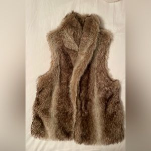 Blush Boutique Faux Fur Vest womens size S/M